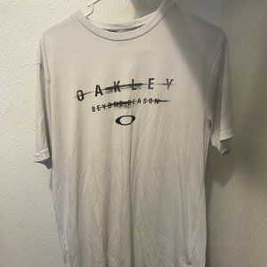 Oakley Men's T-Shirt (Large)